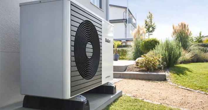 Air Source Heat Pump Installer